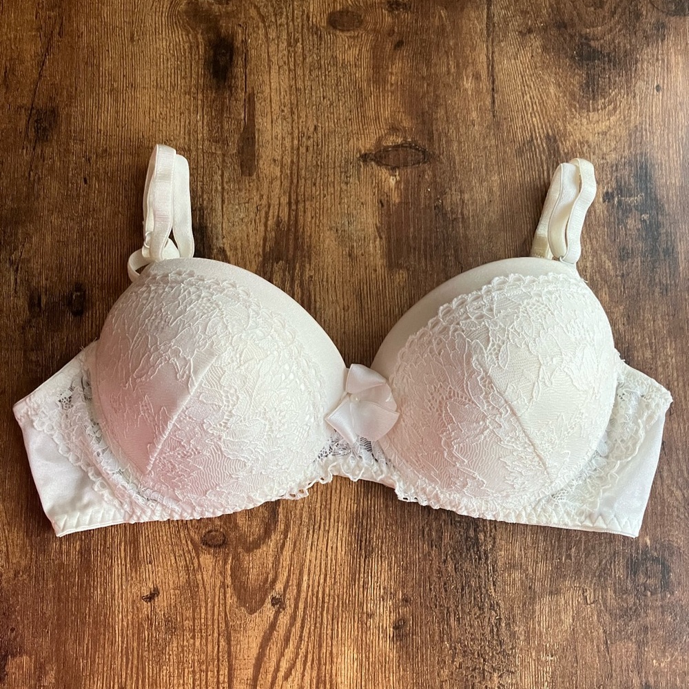 Vintage Coquette White Lace Push Up Bra